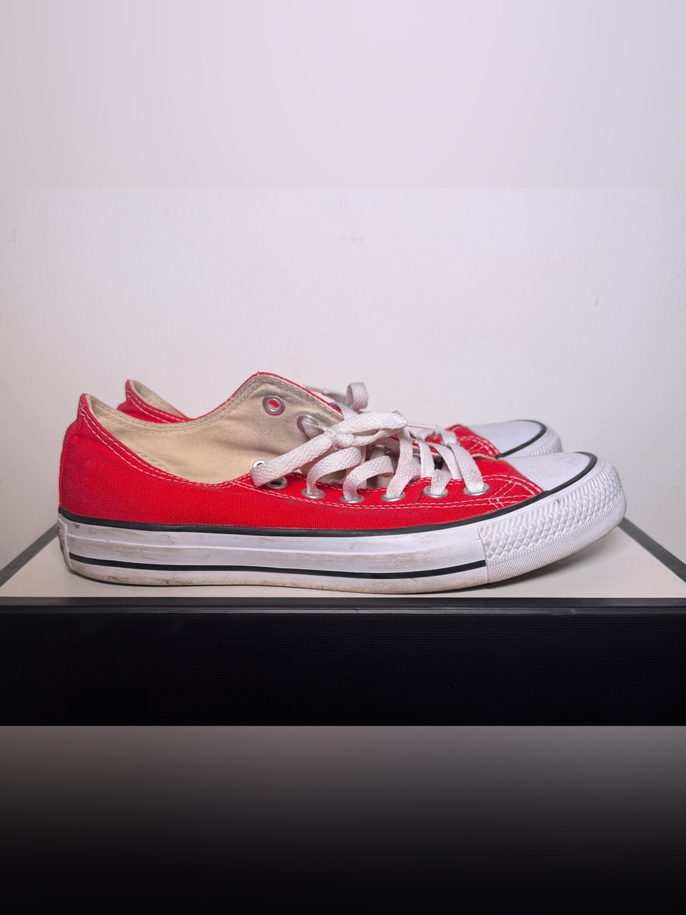 Converse Red Low-Top All Star Converse